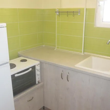Apartament Anetta & *